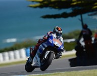 MotoGP field forced to use hard tires