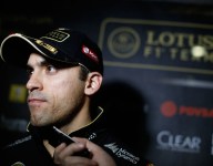 F1: Lotus set for late start on final day