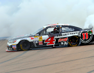 Kevin Harvick dominates in Phoenix to take his first win for Stewart-Haas Racing