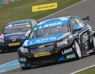 World Touring: Valente completes first new Cruze run