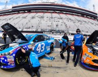 Stenhouse crashes in second Bristol Cup practice