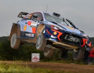 Neuville closes gap to Ogier in Italy