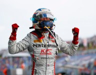 De Vries storms to wet-dry F2 win in Hungary