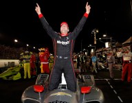 Power keeps Rossi, Dixon at bay for Gateway win