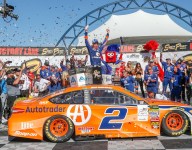 Keselowski wins crash-filled Vegas playoff opener