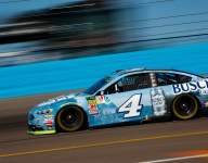 Harvick overcomes cut tire to reach Championship 4