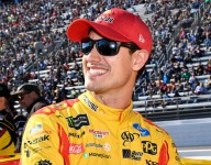 Logano confident 'we're the favorite' to win Cup championship