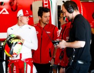 Schumacher determined not to be distracted from F2