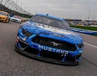 Windshield tear-off spoiled Harvick's victory bid