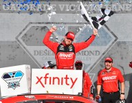 Allgaier clinches Championship 4 spot in Phoenix Xfinity