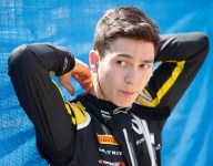 Aitken leaves Renault to take up Williams reserve role