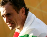 Zanardi returns to intensive care