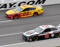 Harvick inches closer to Championship 4 after Kansas runner-up