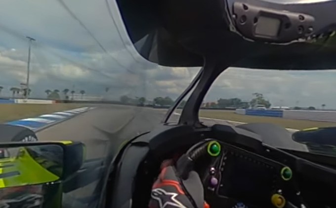 VR IndyCar run with Ed Jones at Sebring