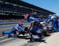 Loose wheel wrecks Rahal at Indy