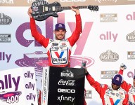 Larson continues summer dominance with Nashville win [UPDATED]