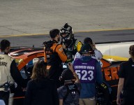 Elliott, Harvick have heated confrontation after Bristol run-in