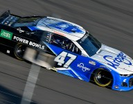Stenhouse to remain with JTG Daugherty in 2022