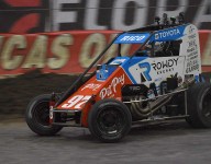 Abreu streaks to Wednesday night Chili Bowl qualifying win