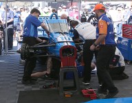 IndyCar teams thrashing to repair cars for qualifying