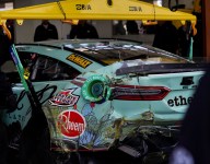 Kyle Busch wrecks in Vegas Cup practice