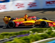 Grosjean leads incident-filled Saturday IndyCar practice